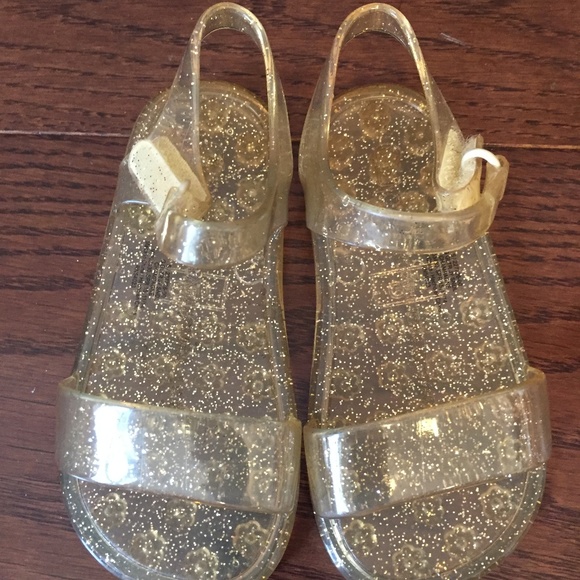 gold glitter jelly shoes